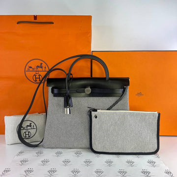 [PRE LOVED] Hermes Herbag Zip 31 in Ecru/Noir in Vache Hunter PHW (Stamp U - 2022)