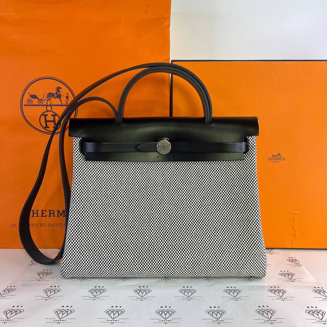 [PRE LOVED] Hermes Herbag Zip 31 in Ecru/Noir in Vache Hunter PHW (Stamp U - 2022)