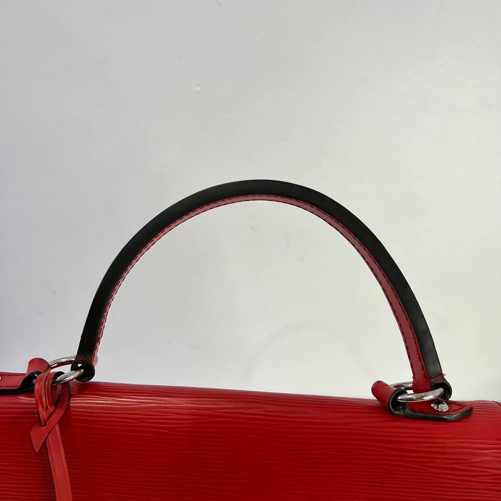 [PRE LOVED] Louis Vuitton Clunny MM in Red Epi Leather SHW (CA1116)