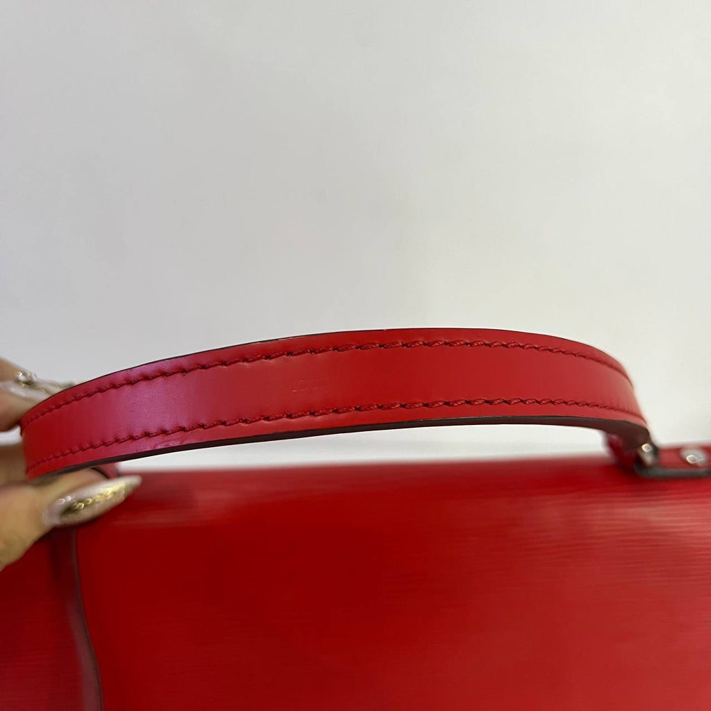 [PRE LOVED] Louis Vuitton Clunny MM in Red Epi Leather SHW (CA1116)