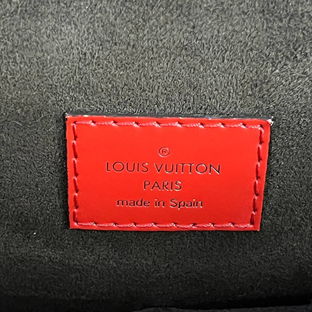 [PRE LOVED] Louis Vuitton Clunny MM in Red Epi Leather SHW (CA1116)