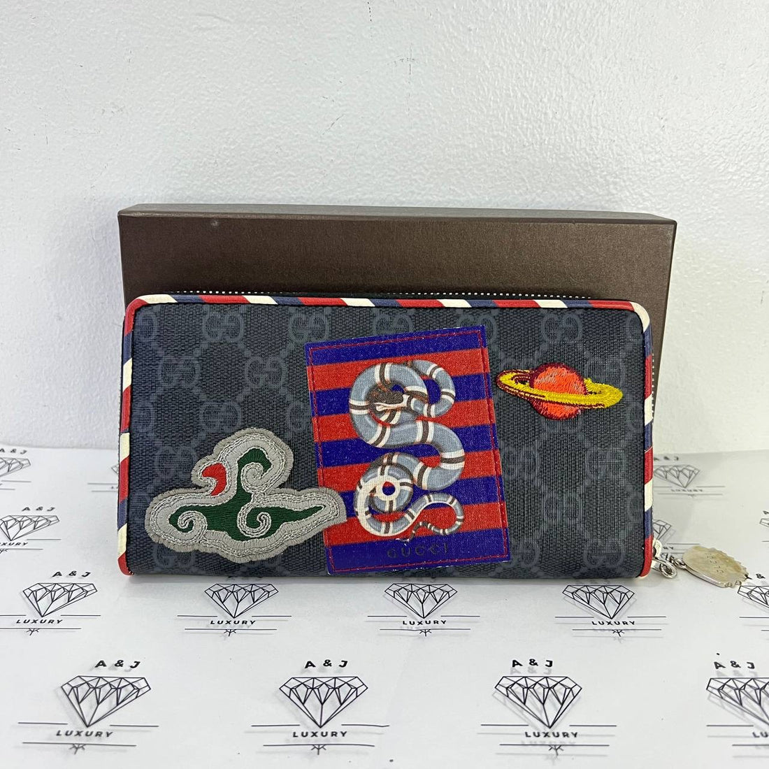 [PRE LOVED] Gucci Night Courier Long Wallet in GG Supreme Black