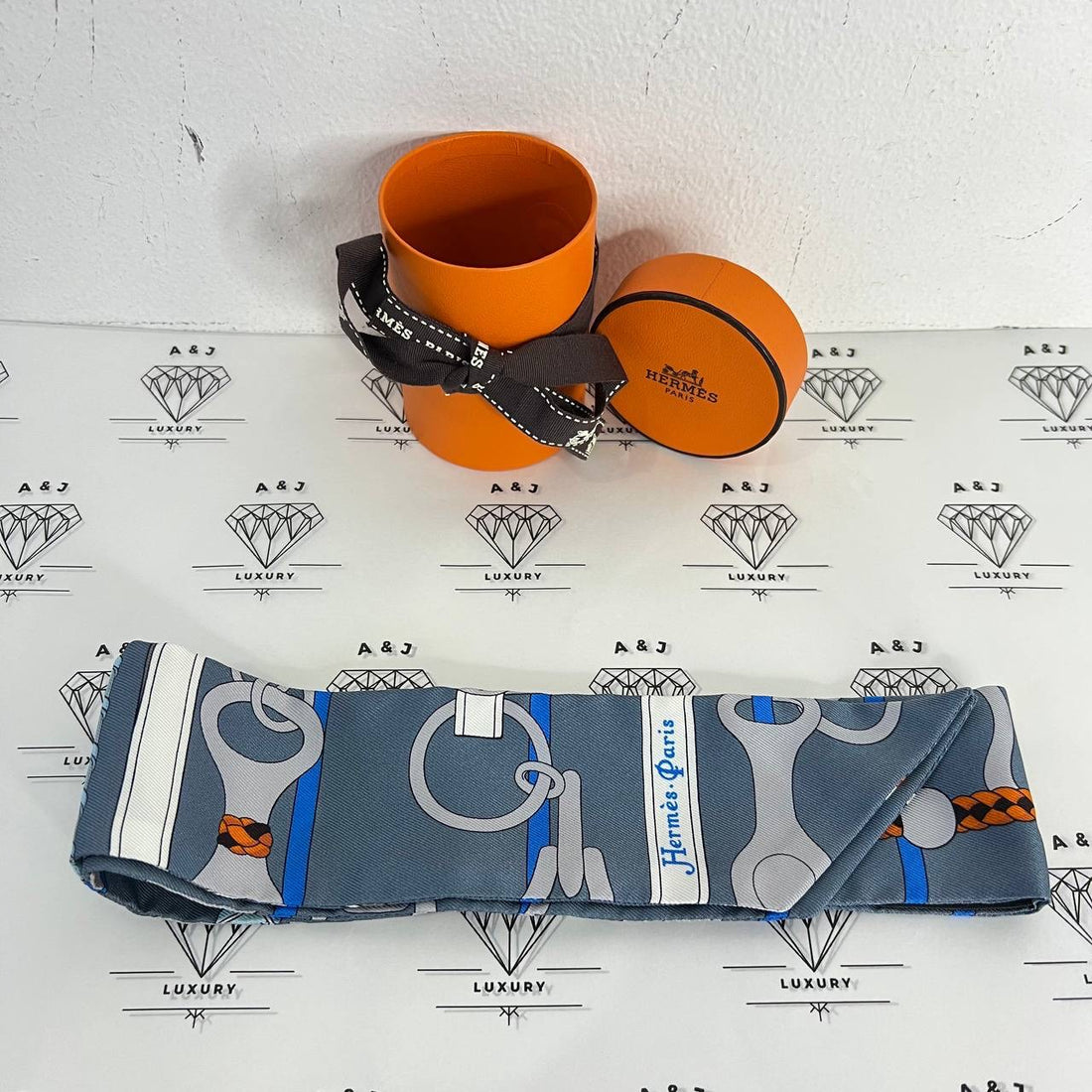 [BRAND NEW] Hermes Twilly