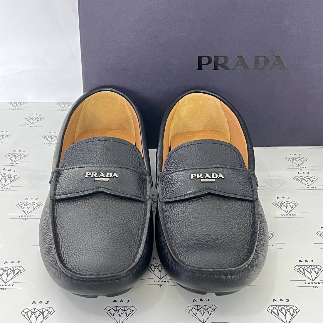 [BRAND NEW] Prada Men's Driving Loafers in Black Pebbled Leather Size 8US