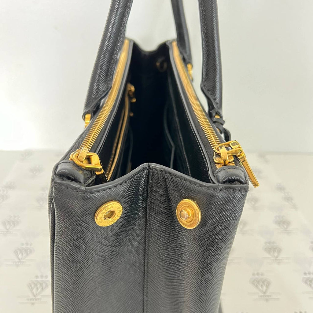 [PRE LOVED] Prada Medium Galleria in Black Saffiano Leather GHW