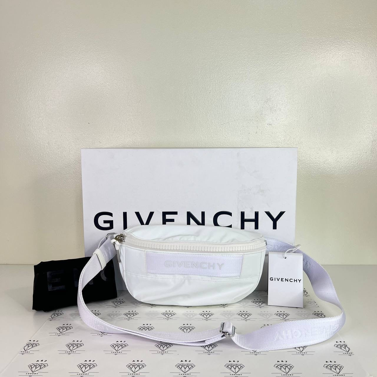 [PRE LOVED] Givenchy Trek Bumbag in White Nylon SHW