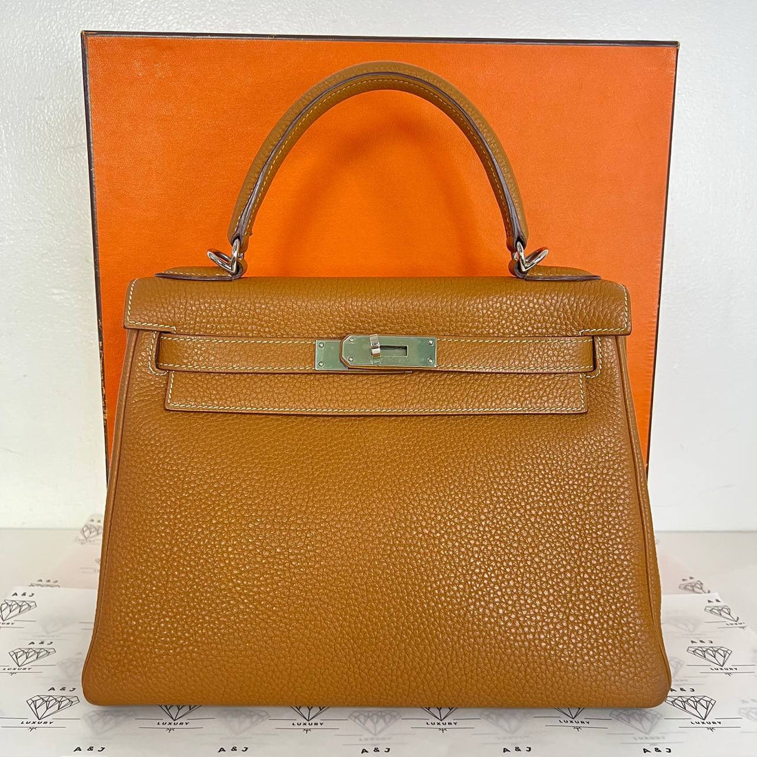 [PRE LOVED] Hermes Kelly 28 Retourne in Gold Togo Leather PHW (Stamp K Square - 2007)