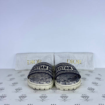 [PRE LOVED] Christian Dior Dway Chunky Flats in Toile Size 37.5EU