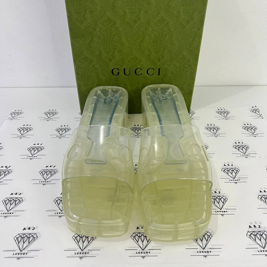 [PRE LOVED] Gucci Rubber Sandals in Size 38EU