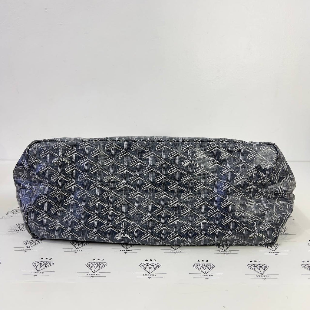 [PRE LOVED] Goyard St Louis PM in Gray (2019)