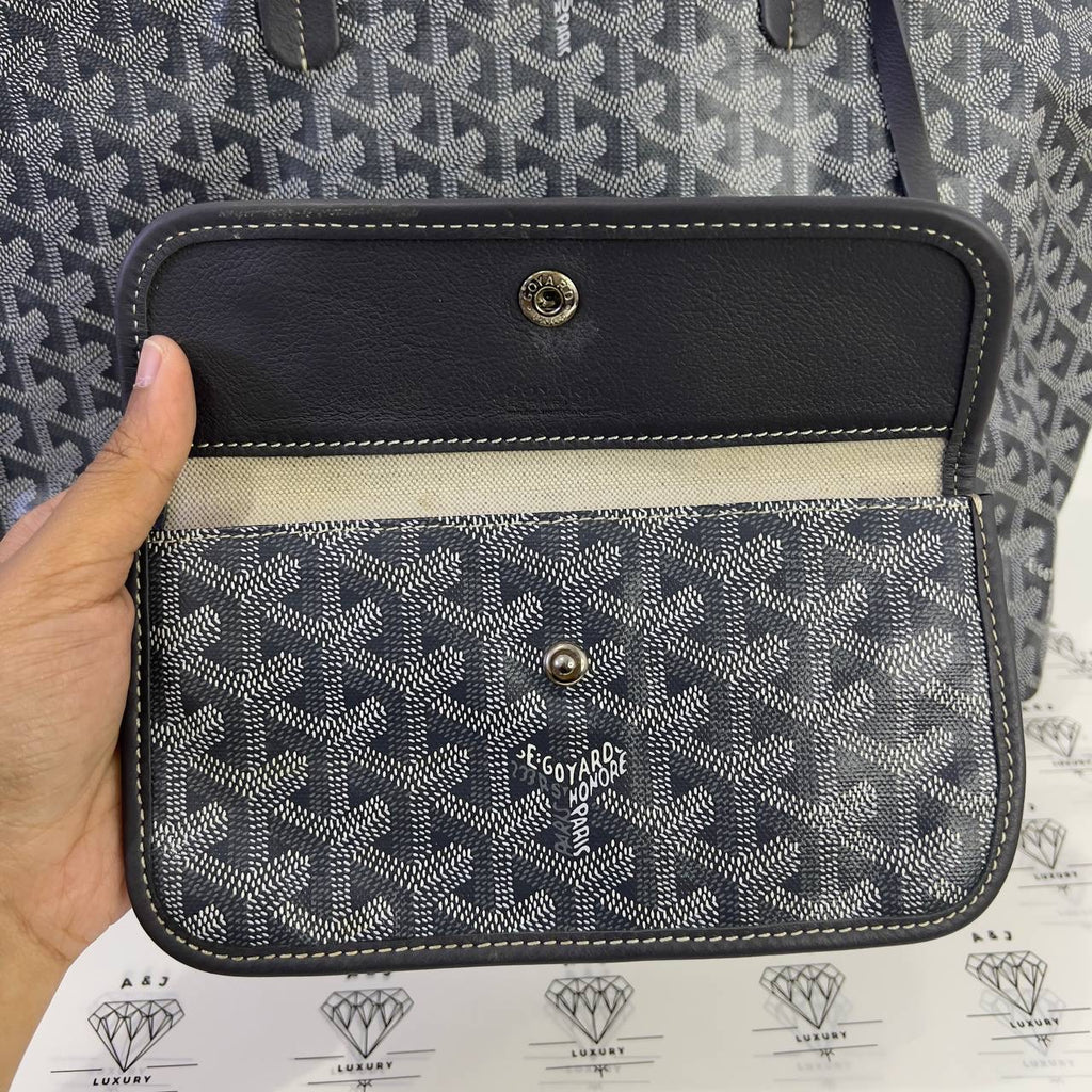 [PRE LOVED] Goyard St Louis PM in Gray (2019)