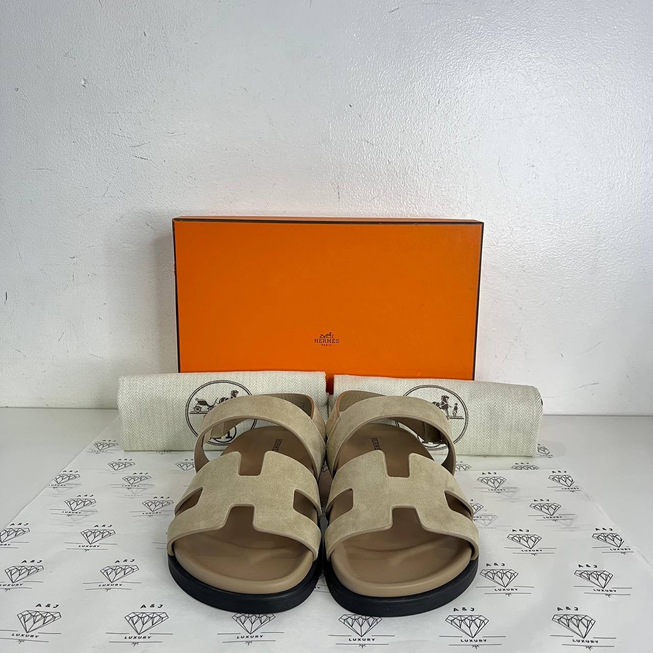 [BRAND NEW] Hermes Genius Sandals in Beige Size 39.5EU