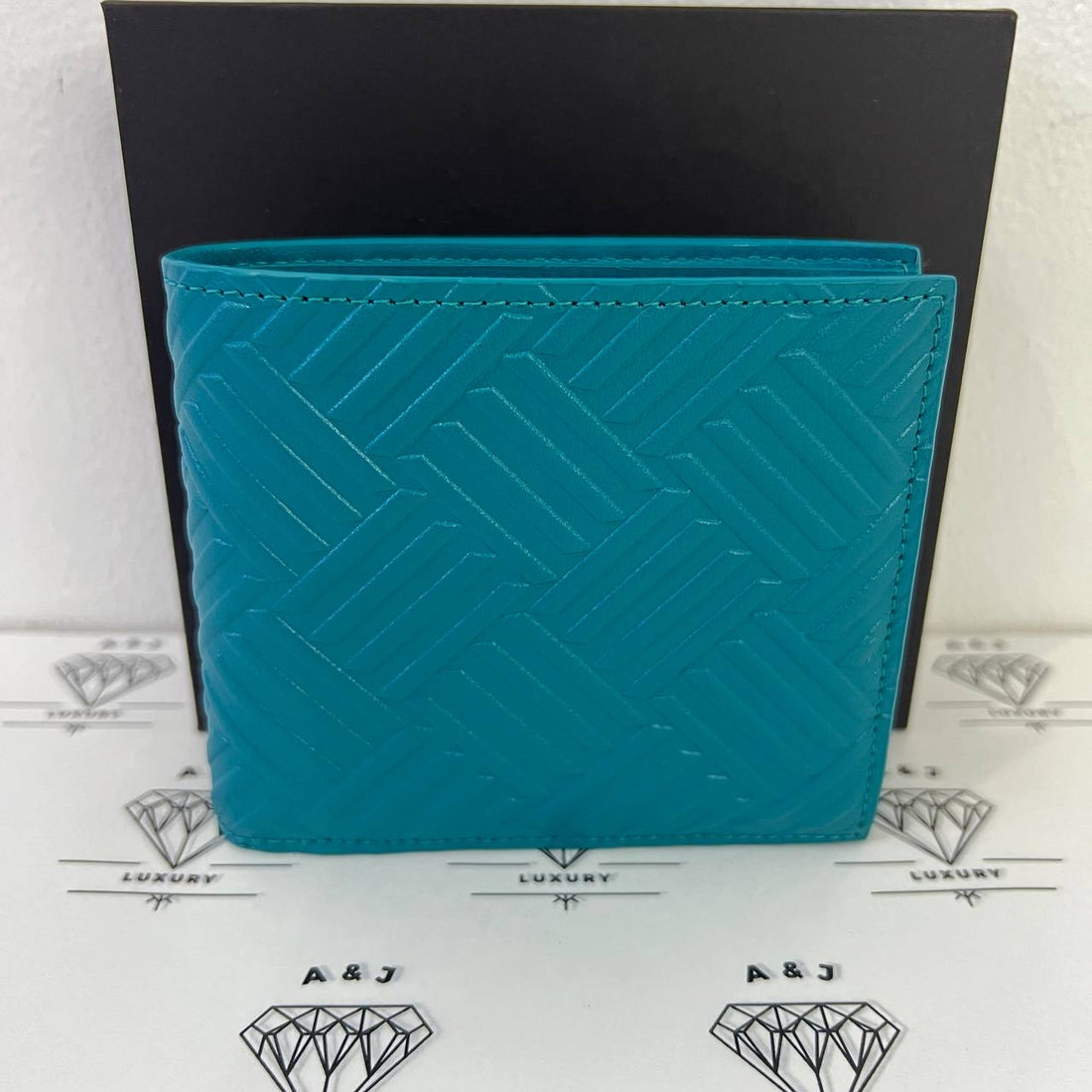 [BRAND NEW] Bottega Veneta Embossed Intrecciato Bifold Wallet in Teal