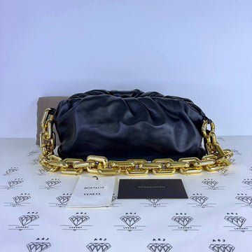[PRE LOVED] Bottega Veneta The Chain Pouch in Black GHW