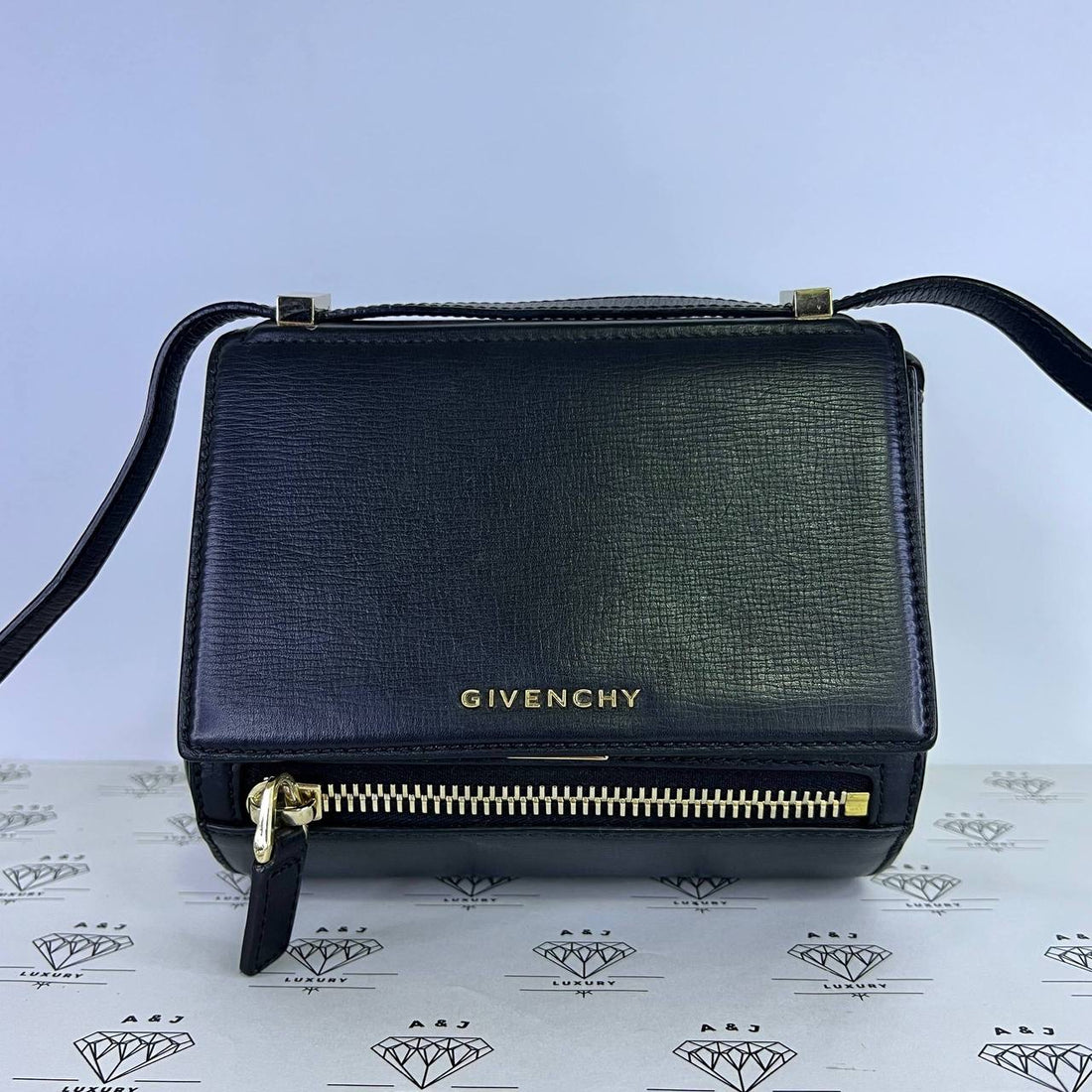 [PRE LOVED] Givenchy Mini Pandora Box in Black GHW