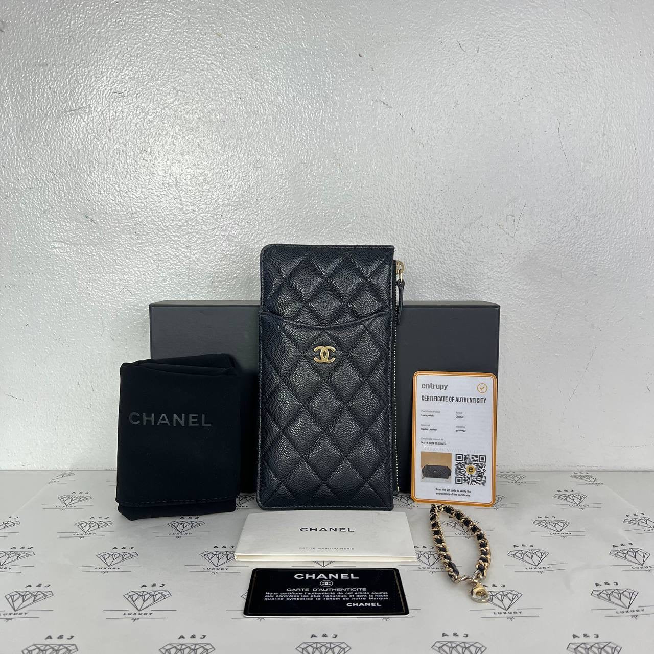 [PRE LOVED] Chanel Flat Wallet Phone Pouch in Black Caviar GHW (Series 31)
