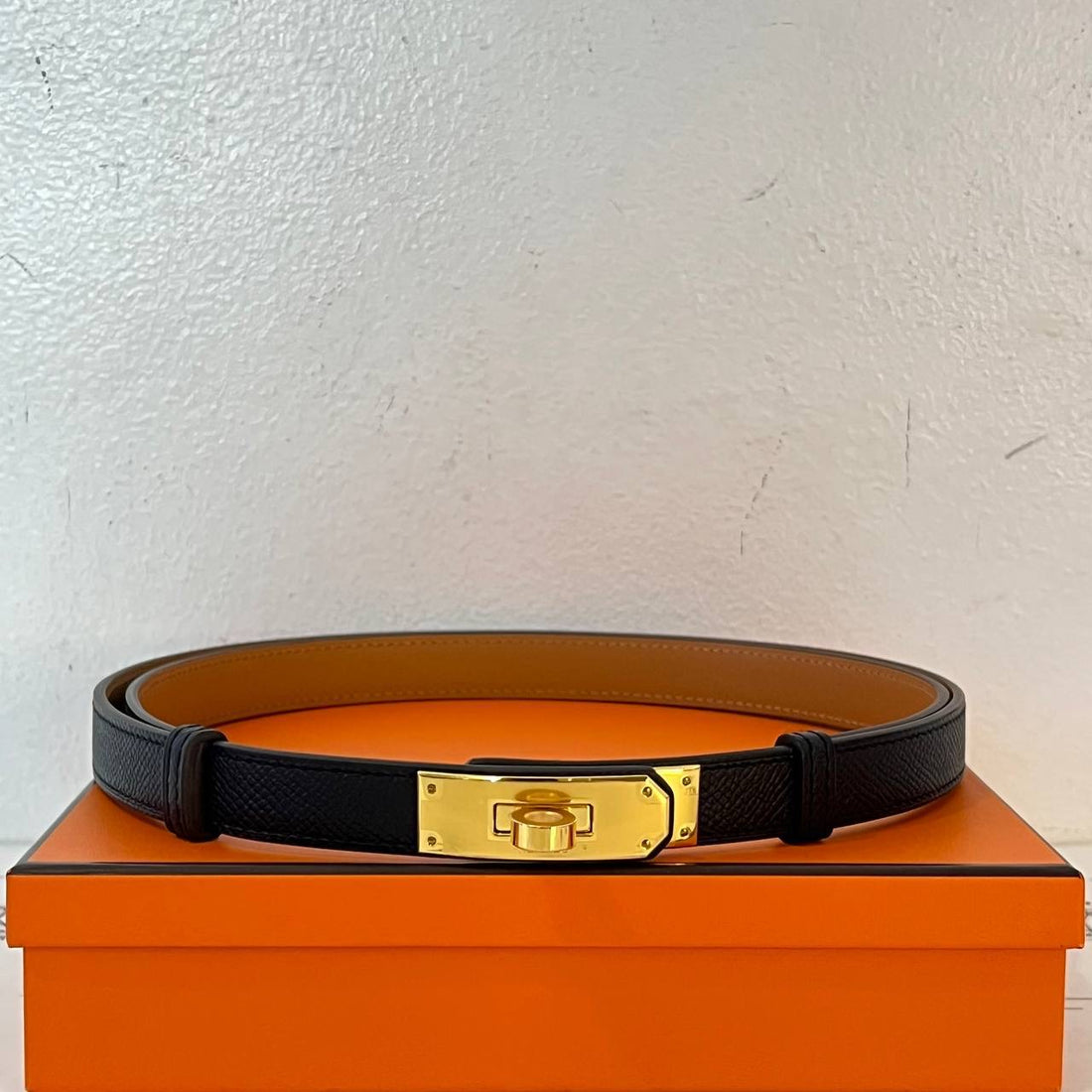 [BRAND NEW] Hermes Kelly Belt in Black GHW (Stamp W - 2024)