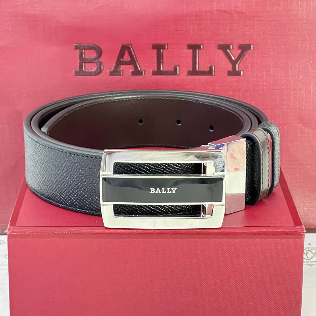 [PRE LOVED] Bally Fabazia Reversible Belt in Brown/Black