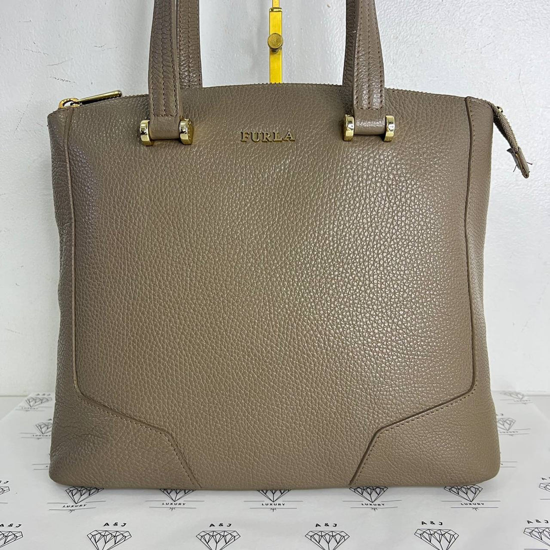[PRE LOVED] Furla Michelle Medium Tote Bag in Gray GHW