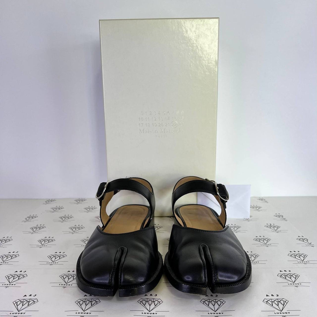 [PRE LOVED] Maison Margiela Tabi Sandals in Black 37.5EU