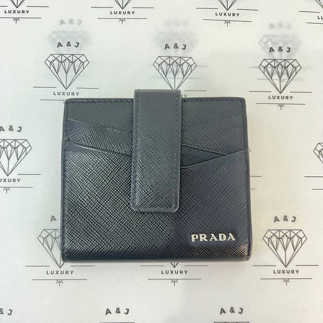 [PRE LOVED] Prada Logo Saffiano Card Wallet in Black and Red SHW