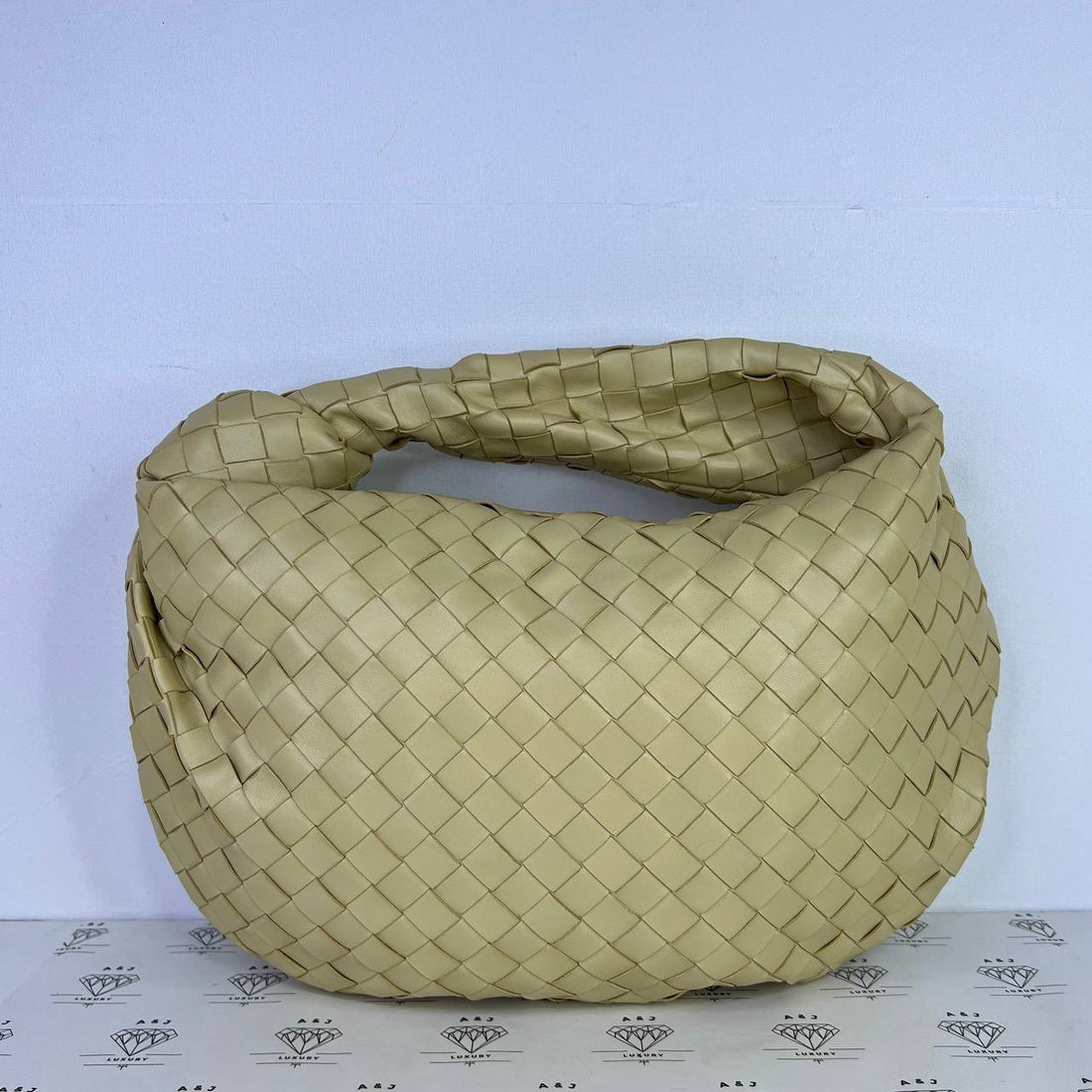 [PRE LOVED] Bottega Veneta Teen Jodie in Porridge GHW