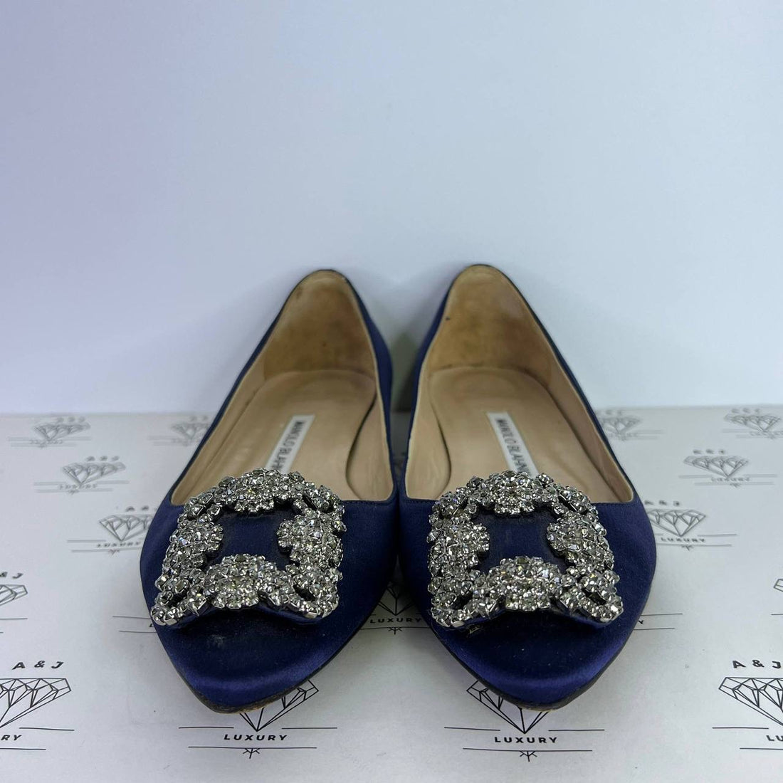 [PRE LOVED] Manolo Blahnik Hangisi Flats in Blue Size 35EU