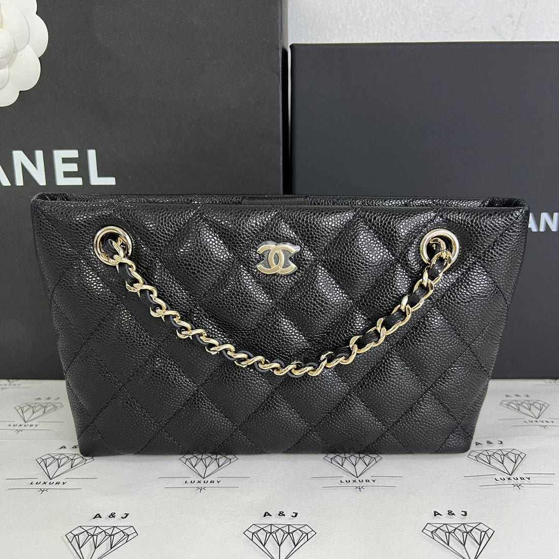 [BRAND NEW] Chanel 25C Collection Mini Clutch on Chain in Black Caviar GHW (microchipped)