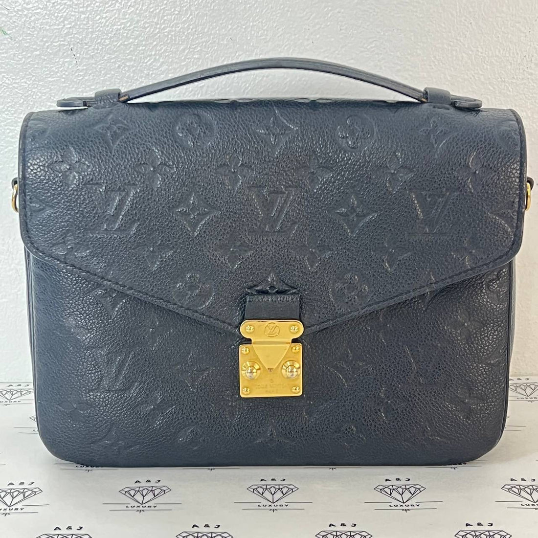 [PRE LOVED] Louis Vuitton Pochette Metis in Black Empreinte Leather GHW (AR0240)