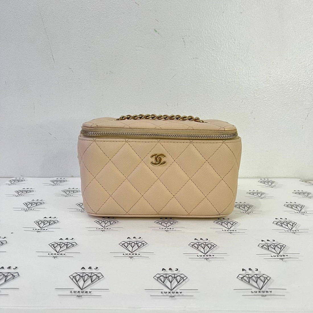 [PRE LOVED] Chanel Vanity in Beige Caviar Leather GHW (Series 31)