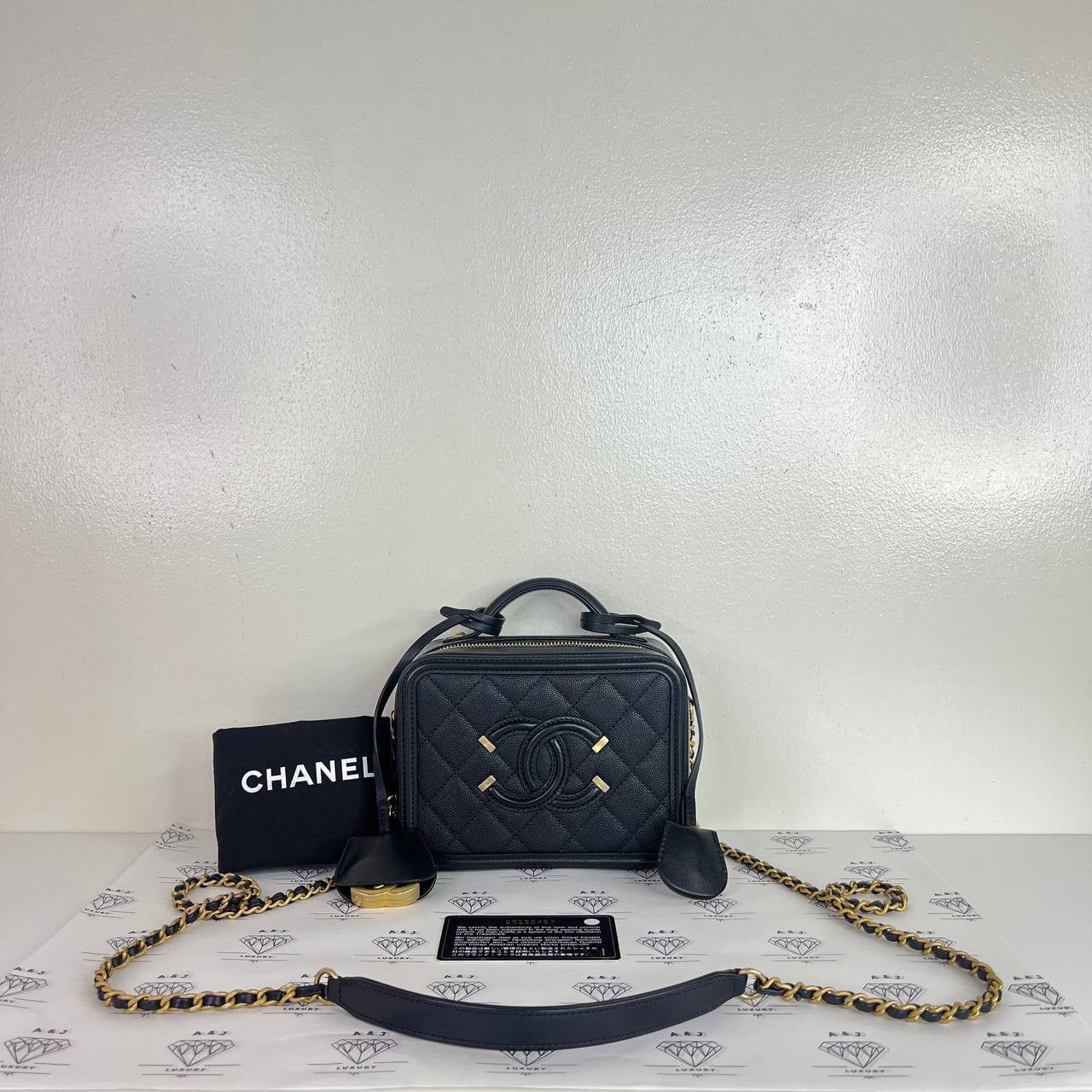 [PRE LOVED] Chanel Small Vanity Filigree in Black Caviar Leather GHW (Series 25)