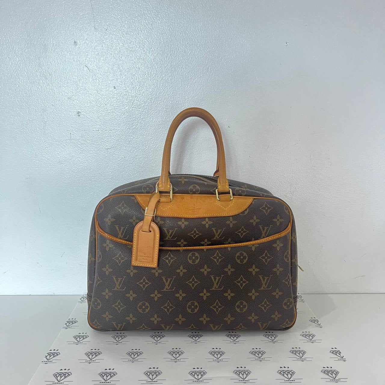 [PRE LOVED] Louis Vuitton Deauville MM in Monogram Canvass (MB0043)