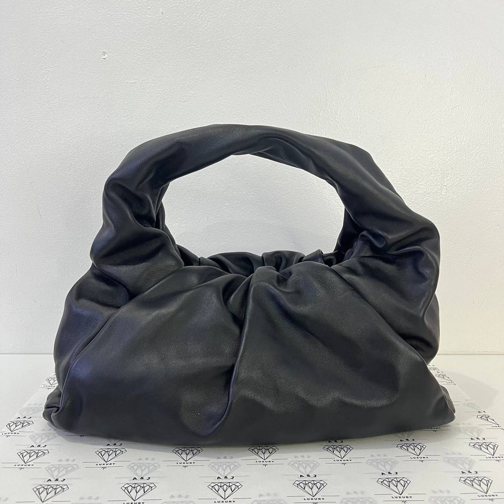 [PRE LOVED] Bottega Veneta The Shoulder Pouch in Black