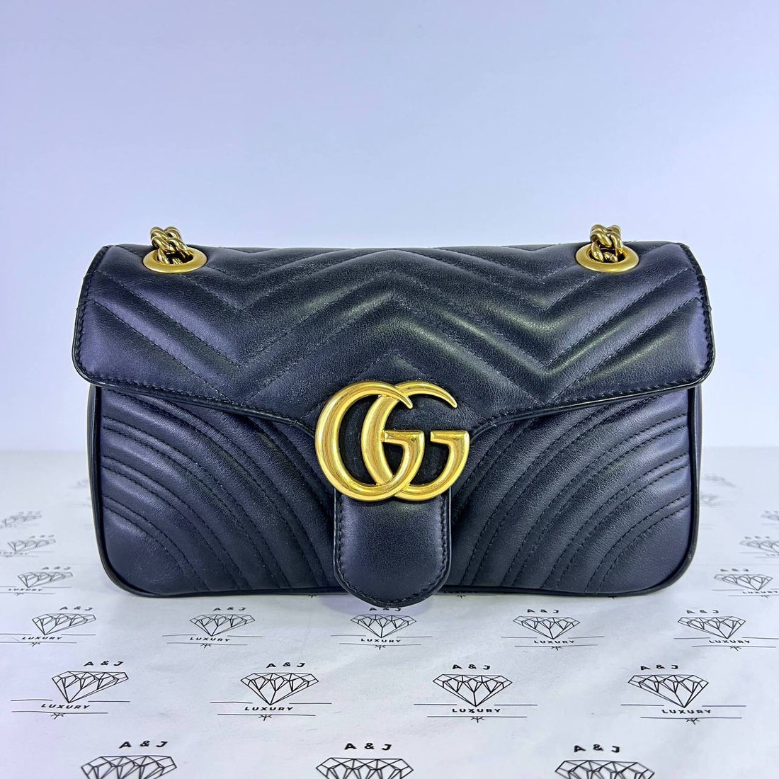 [PRE LOVED] Gucci Small Marmont Flap in Black GHW