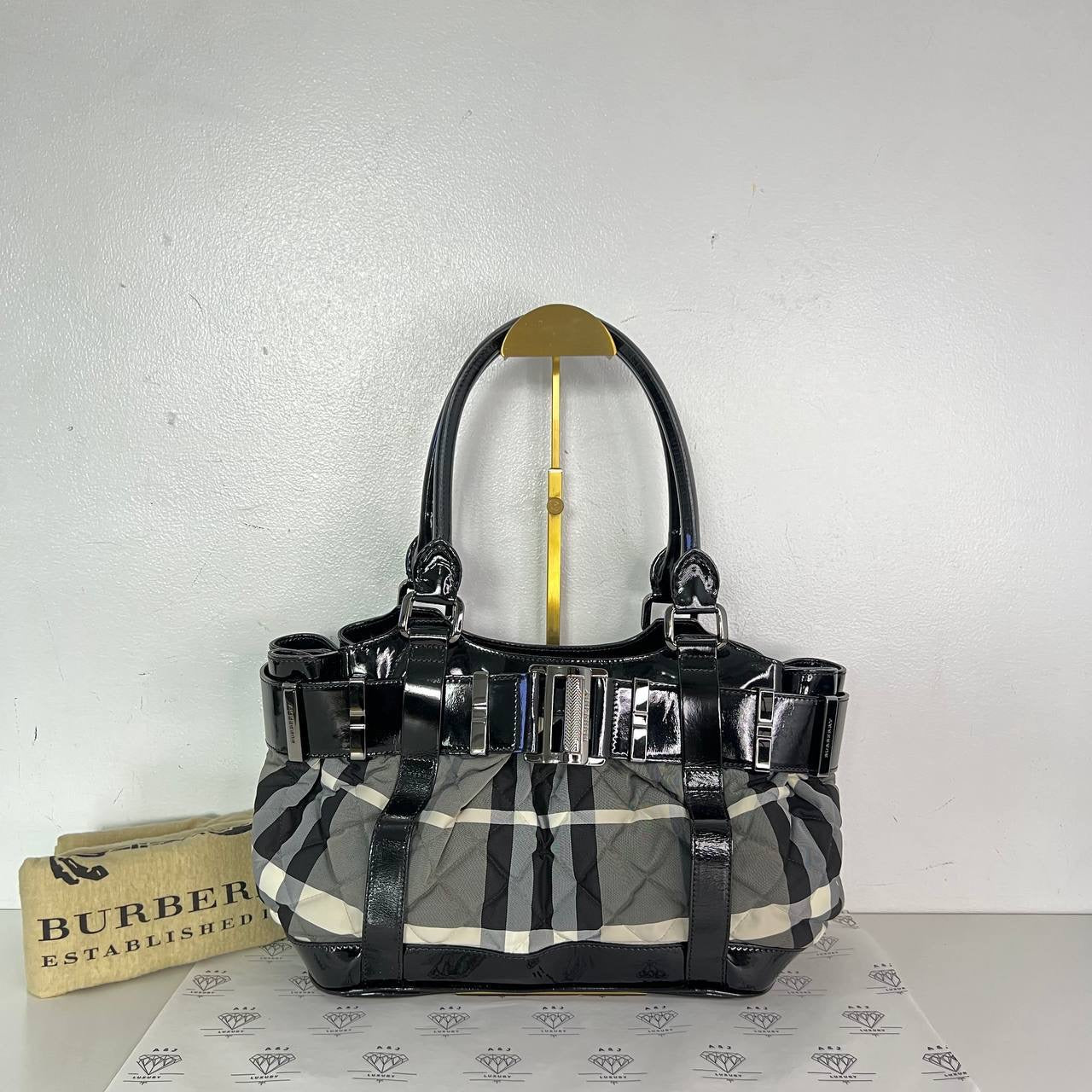 [PRE LOVED] Burberry Beat Check Shoulder Bag in Blue/Black/White SHW
