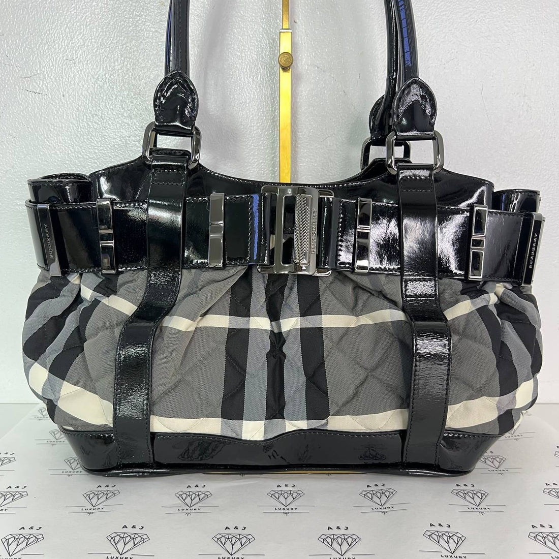 [PRE LOVED] Burberry Beat Check Shoulder Bag in Blue/Black/White SHW