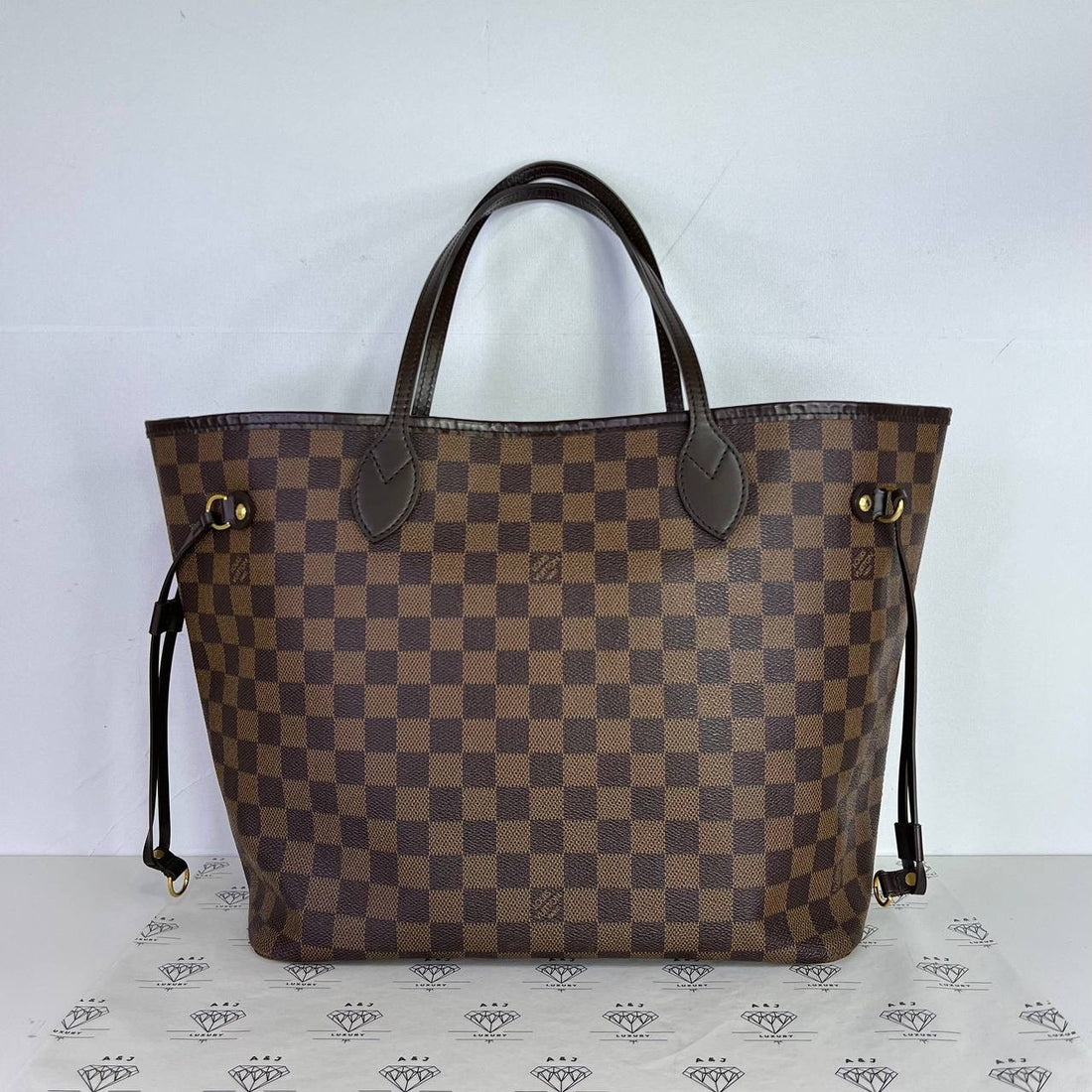 [PRE LOVED] Louis Vuitton Neverfull MM in Damier Ebene Canvass (CA4099)