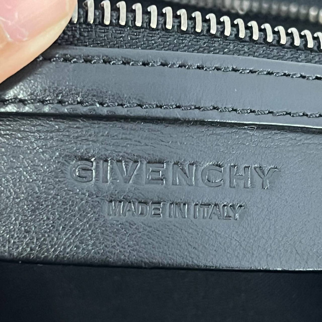 [PRE LOVED] Givenchy Medium Nightingale in Black GHW