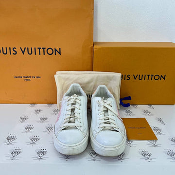 [PRE LOVED] Louis Vuitton Timeout Sneakers in White Size 36EU