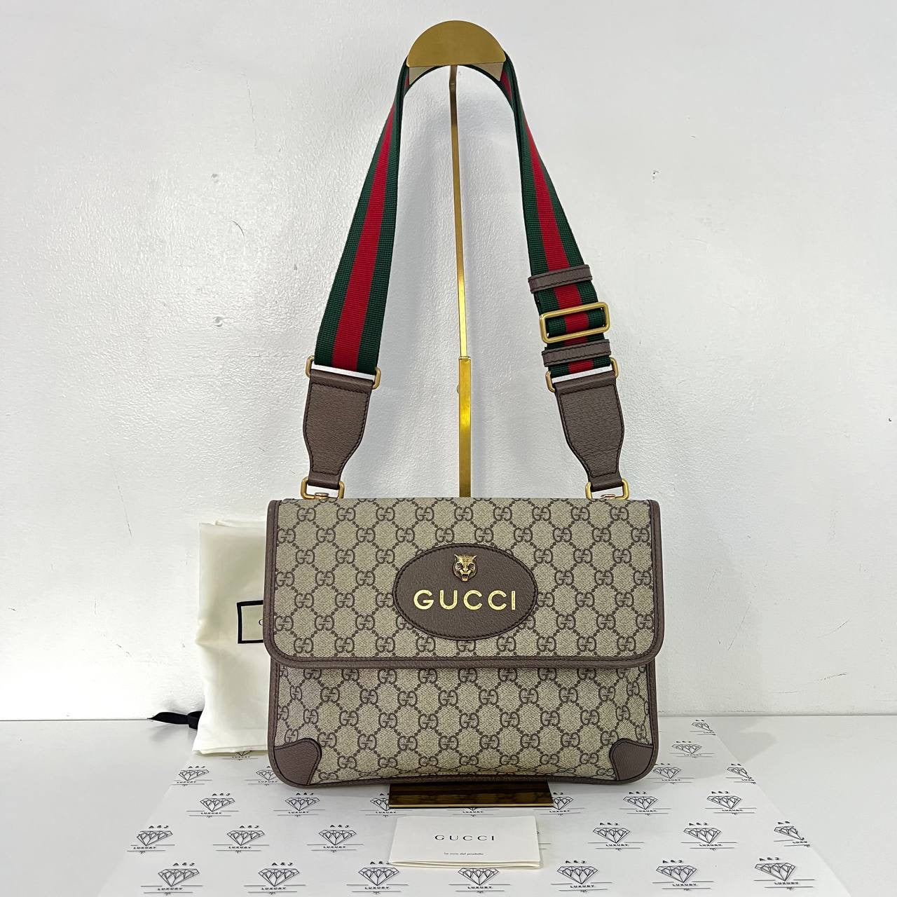 [PRE LOVED] Gucci Neo Vintage Medium Messenger Bag in GG Supreme Canvass and Brown trims