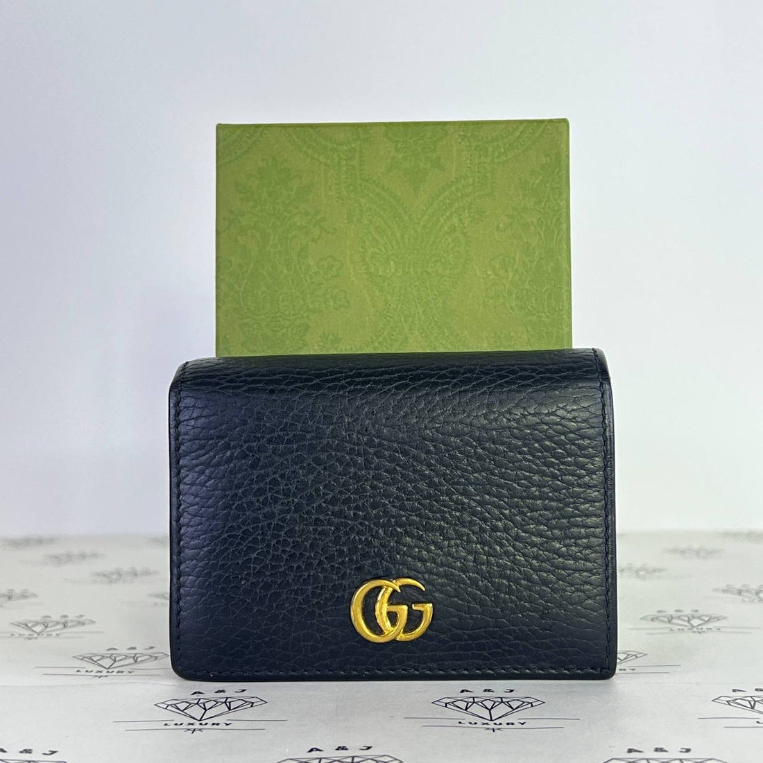 [PRE LOVED] Gucci Marmont Compact Flap Wallet in Black GHW