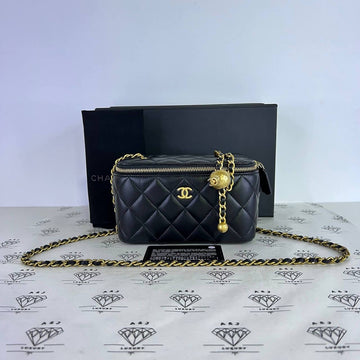 [PRE LOVED] Chanel Vanity Pearl Crush in Black Lambskin Leather GHW (Series 31)
