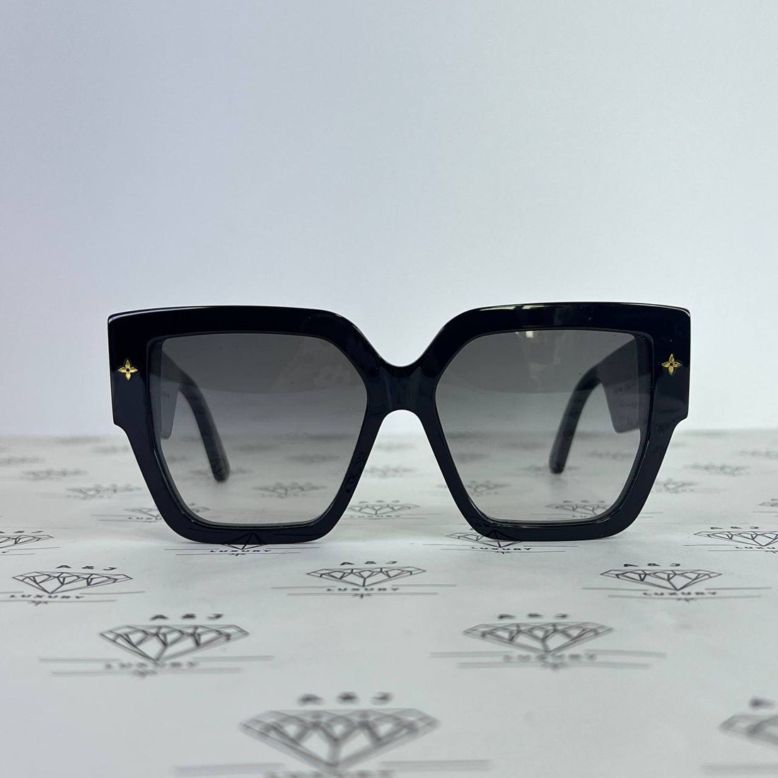[PRE LOVED] Louis Vuitton My Monogram Square Sunglasses in Black
