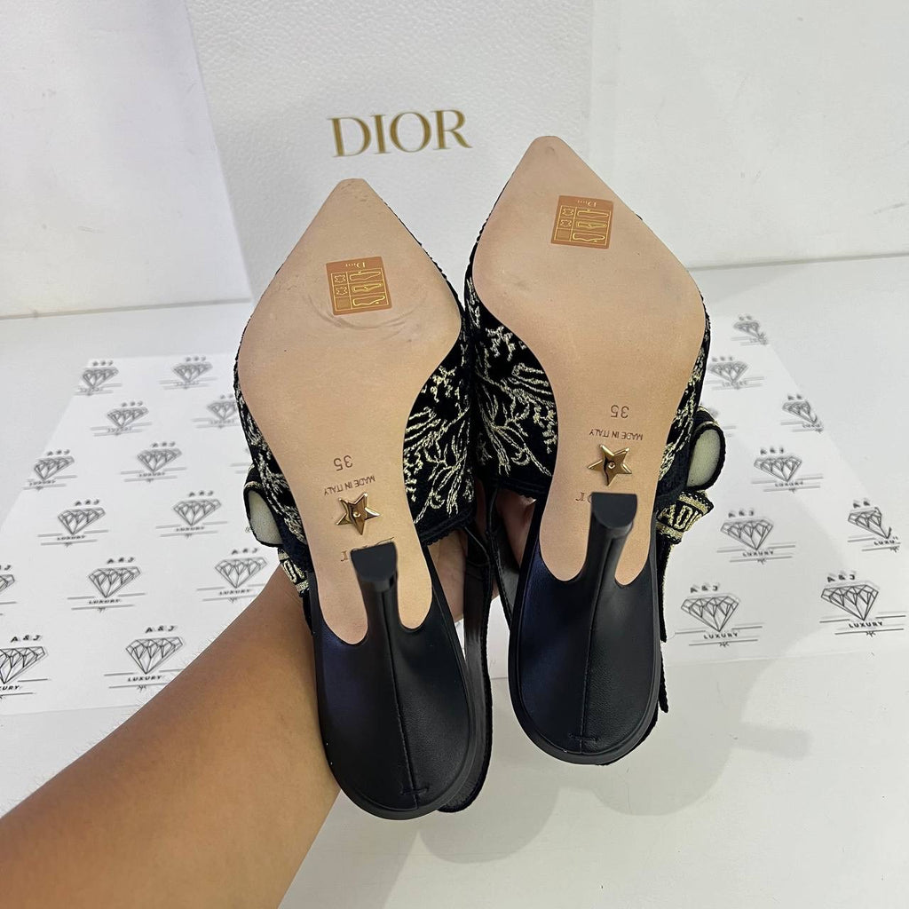 [PRE LOVED] Christian Dior Slingback Pumps in Black and Gold Lace Size 35EU