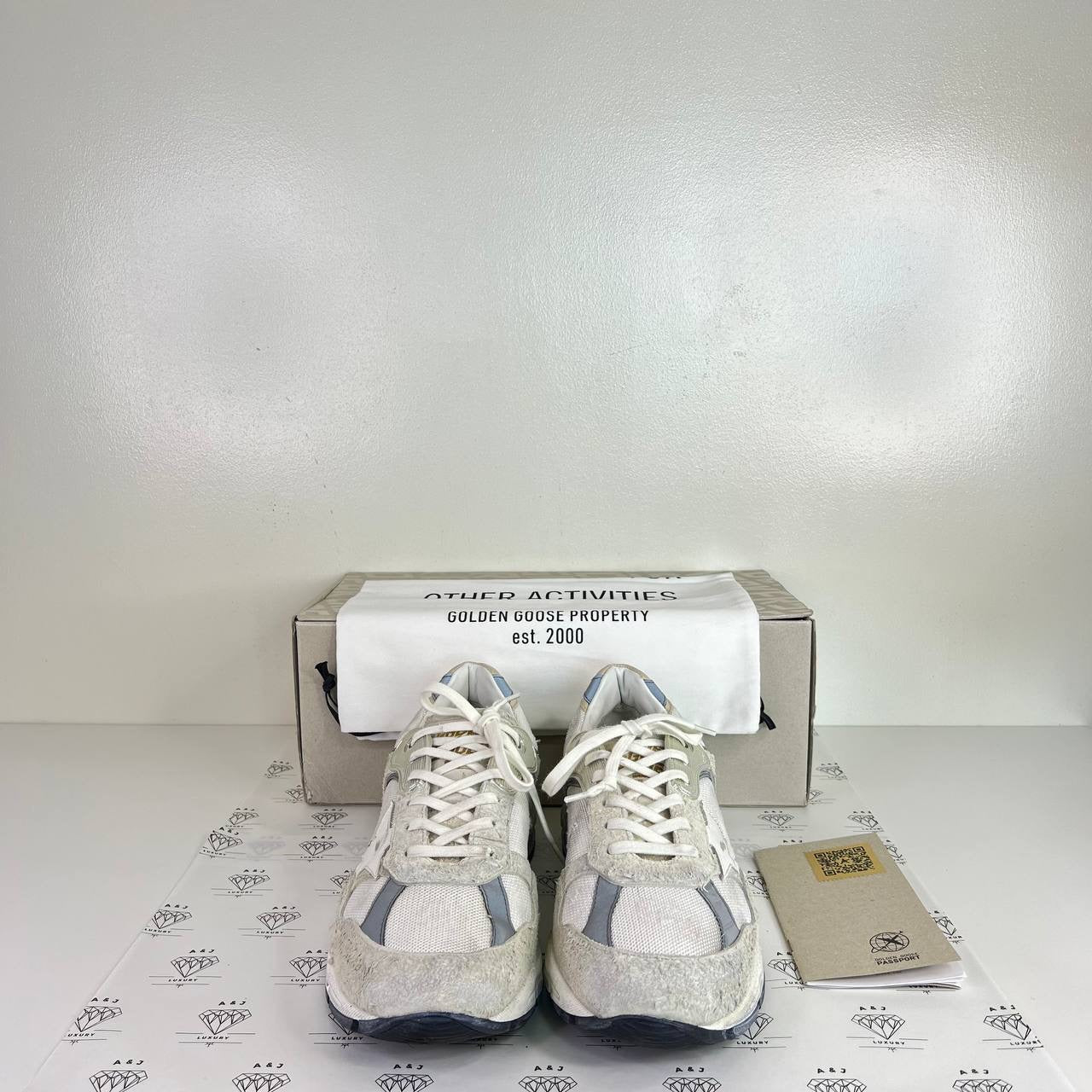 [PRE LOVED] Golden Goose Dad Star Sneakers in White/Silver Size 43EU