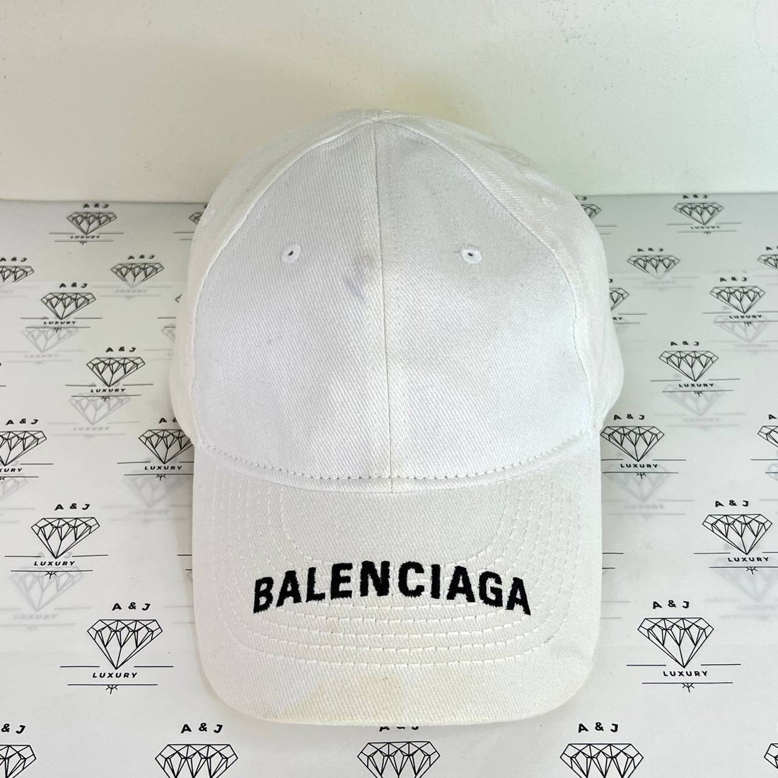[PRE LOVED] Balenciaga Logo Cap in White Size Large (59cms)