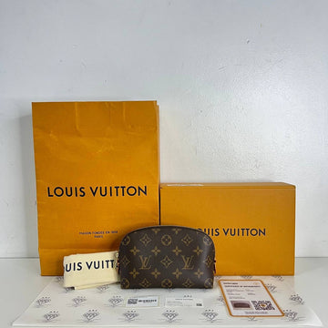 [PRE LOVED] Louis Vuitton Cosmetic Pouch PM in Monogram Canvass (microchipped)