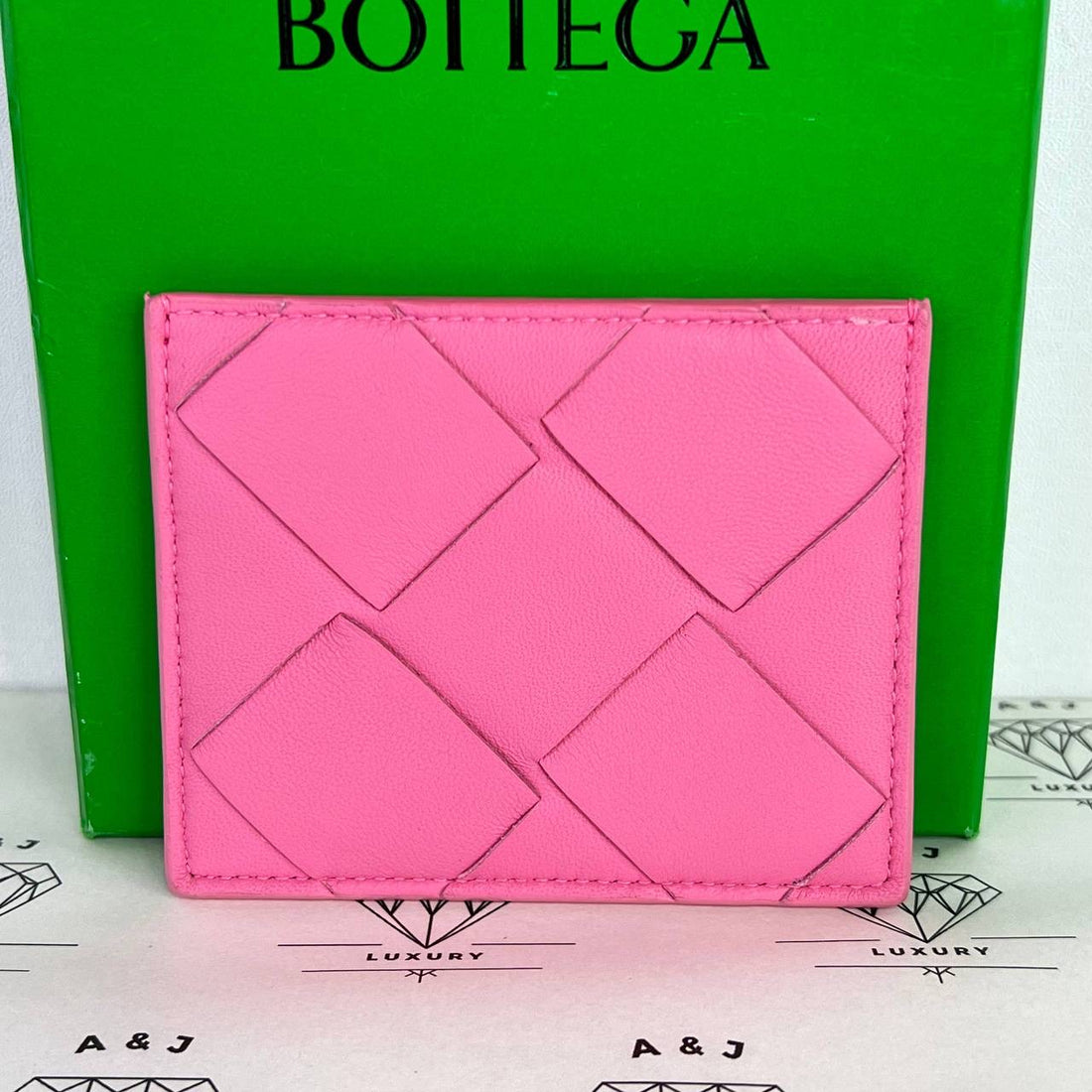 [PRE LOVED] Bottega Veneta Flat Cardholder in Pink Intrecciato Leather