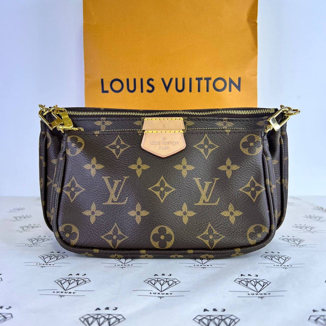 [PRE LOVED] Louis Vuitton Multi Pochette Accessoires in Monogram Canvass Khaki Strap (SP5109)