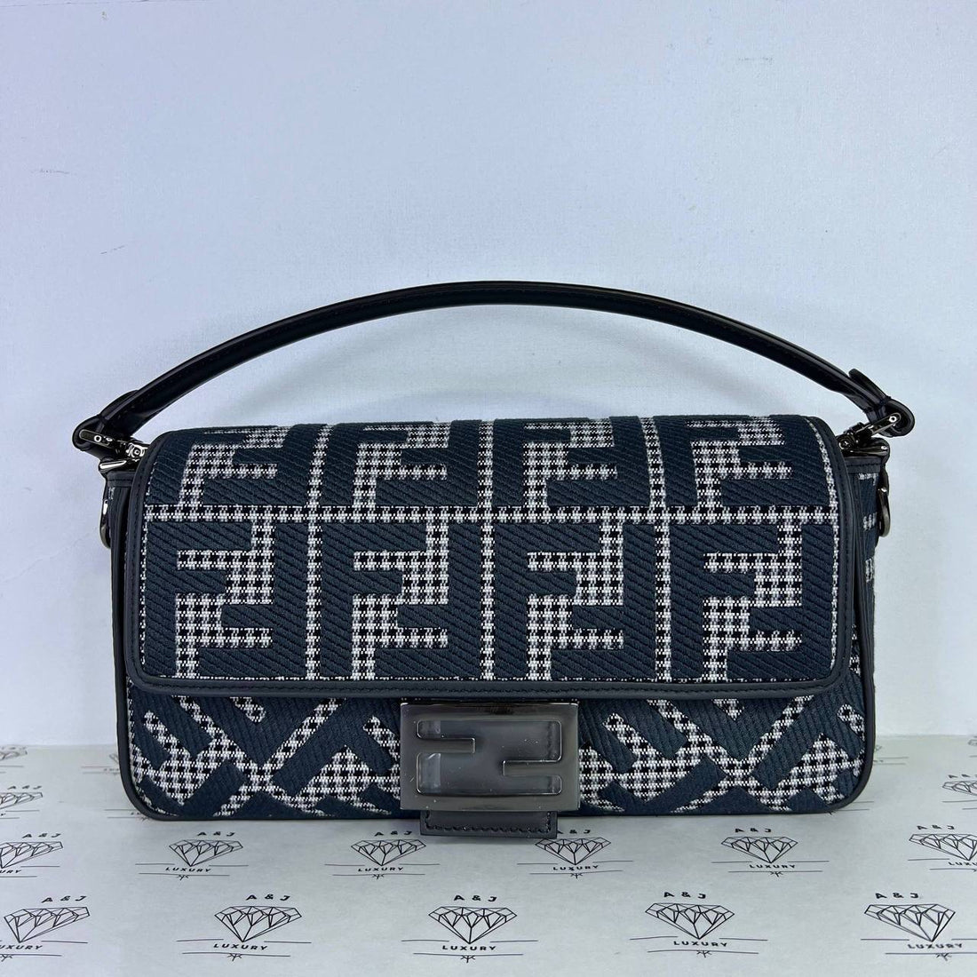 [PRE LOVED] Fendi Baguette in Anthracite Houndstooth RHW